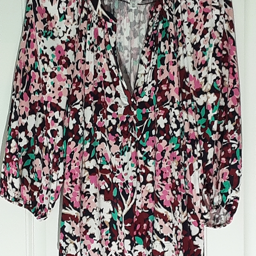 Crown & Ivy Top